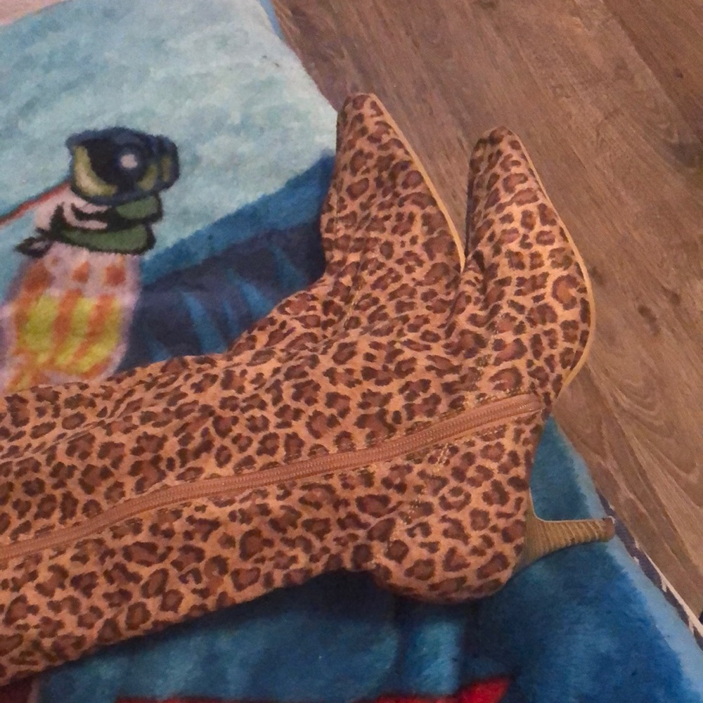 Long Cheetah print beautiful boots . Size 7.5